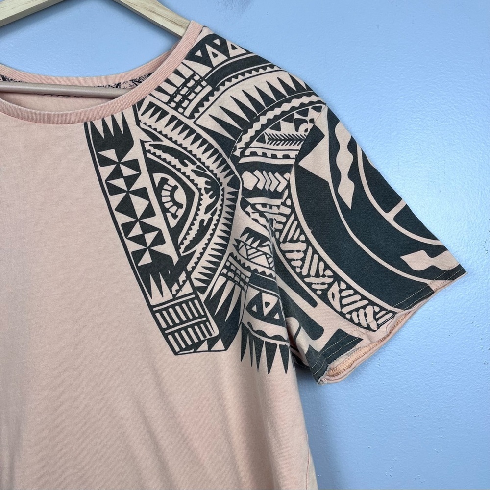 Maori Hook Men's Tribal Polynesian Tatoo Graphic Print Tee Shirt Size M; Moana - Picture 2 of 10